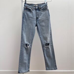 Levi’s wedgie straight bridge of bellflower 25 distressed high rise denim jeans